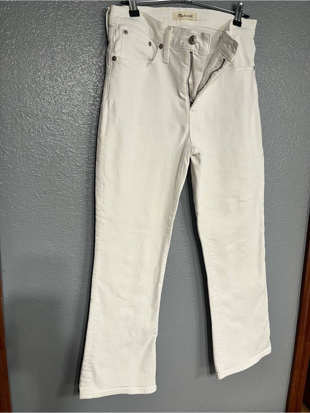 Madewell High-Rise White boot cut Jeansl